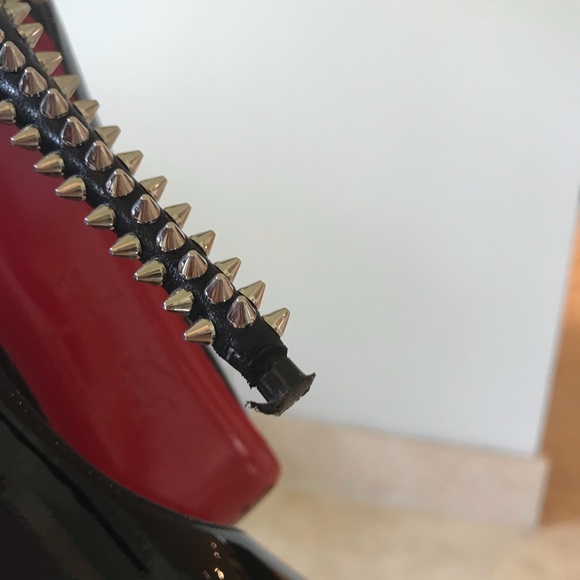 CHRISTIAN LOUBOUTIN HEELS - Picture 6 of 8